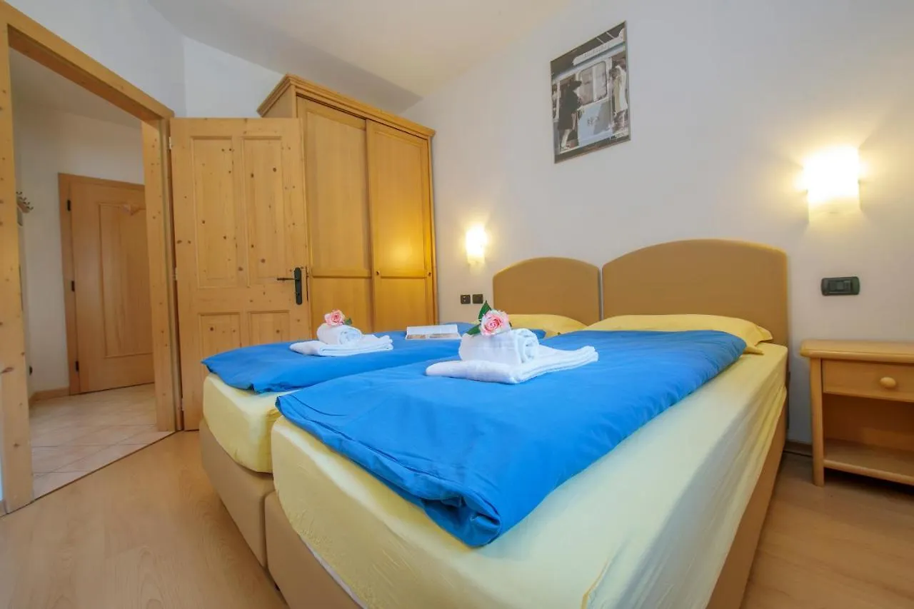 Chalet Menin - Happy Rentals Livigno 0*,  Italy