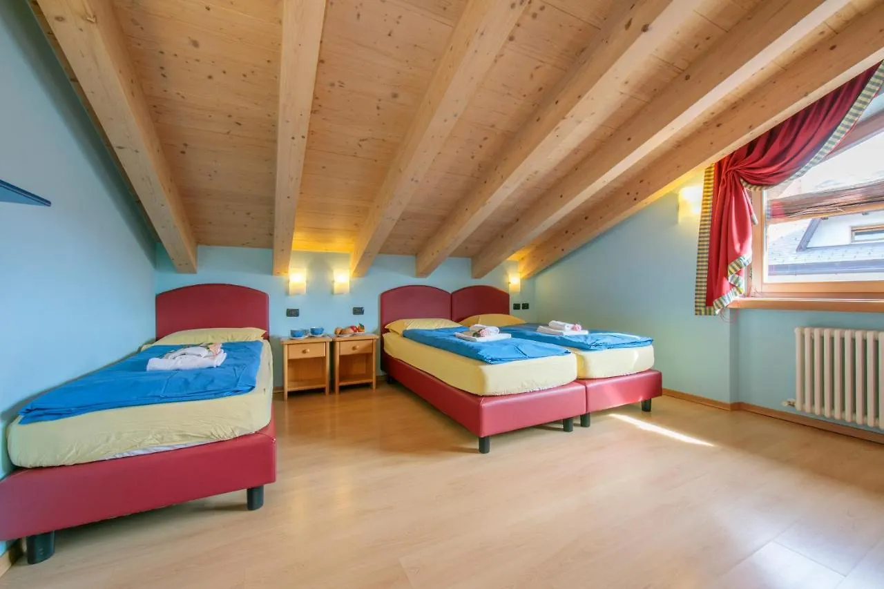 Chalet Menin - Happy Rentals Livigno Apartment